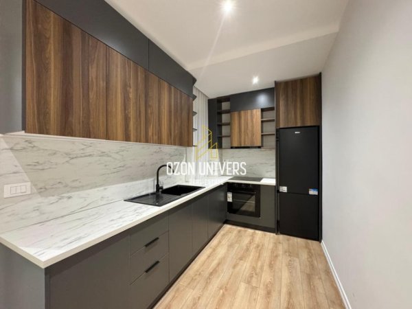 Tirane, shitet apartament 1+1+Ballkon Kati 5, 70 m² 185.000 € (Rruga Fortuzi)