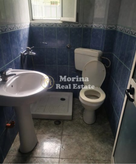Tirane, jepet me qera shtepi 1+1 Kati 1, 55 m² 320 € (Bulevardi i Ri)