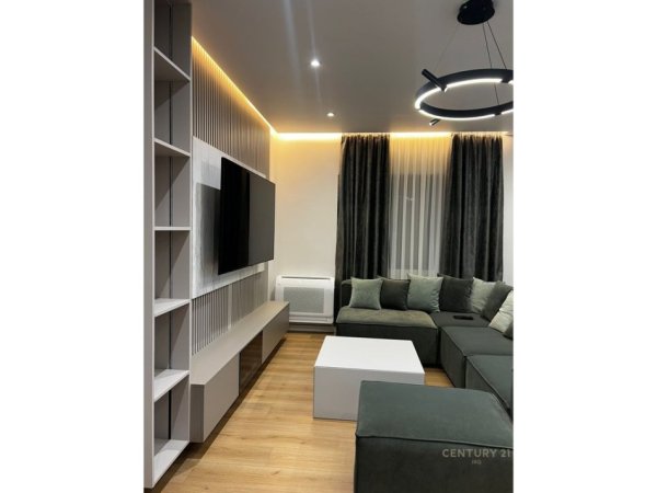 Tirane, jepet me qera apartament 1+1 Kati 3, 70 m² 178.000 € (Ministria e Jashtme)
