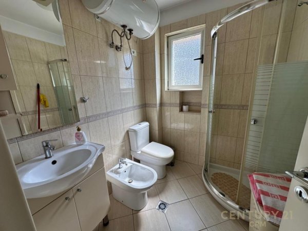 Tirane, jepet me qera apartament 2+1 Kati 5, 74 m² 550 € (Rruga e Elbasanit)