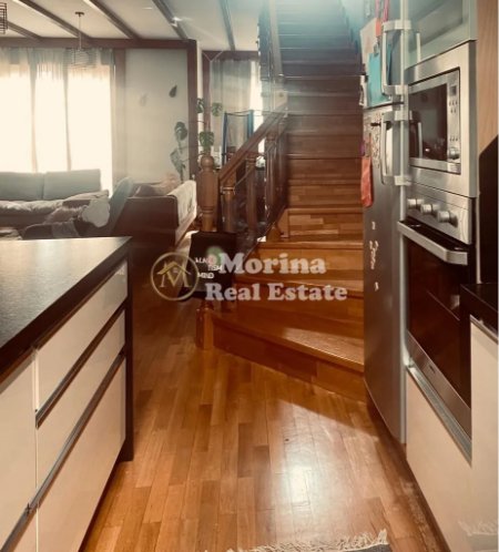 Tirane, jepet me qera Vile 3 Katshe , 180 m² 1.200 € (Pallati Brigadave)
