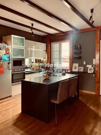 Tirane, jepet me qera Vile 3 Katshe , 180 m² 1.200 € (Pallati Brigadave)
