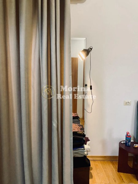 Tirane, jepet me qera Vile 3 Katshe , 180 m² 1.200 € (Pallati Brigadave)
