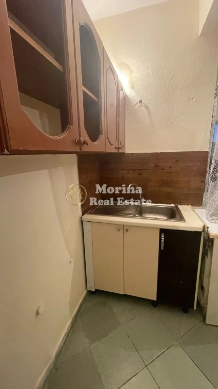 Tirane, jepet me qera garsonier Kati 1, 20 m² 200 € (Jordan Misja)