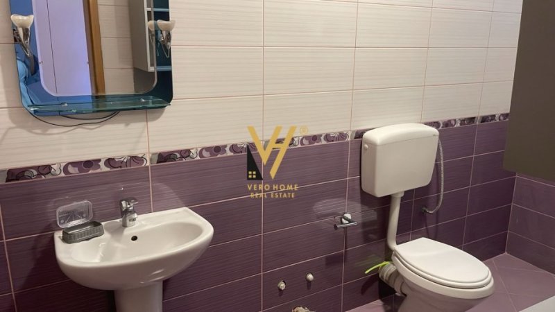Tirane, jepet me qera apartament 2+1+Ballkon Kati 0, 120 m² 600 € (RUGA QEMAL STAFA)