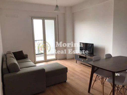 Tirane, jepet me qera apartament 1+1 Kati 6, 65 m² 450 € (Rruga e Dibres-Spitali Amerikan 2)