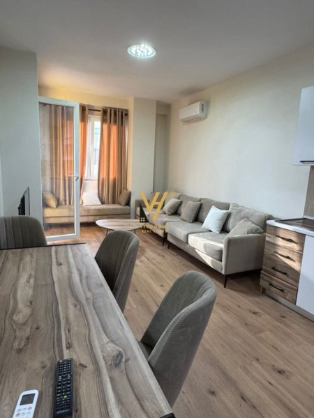 Tirane, jepet me qera apartament 1+1+Ballkon Kati 7, 68 m² 480 € (YZBERISHT)