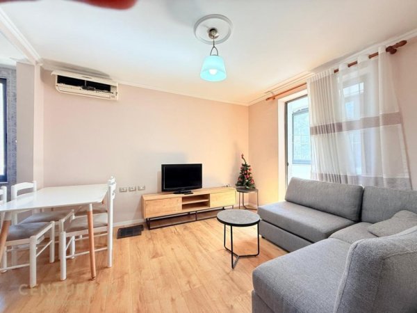 Tirane, shitet apartament 2+1 , 76 m² 140.000 € (rruga bardhyl)