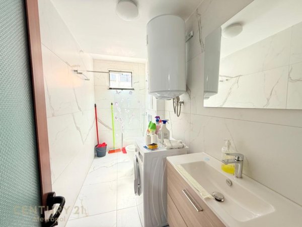 Tirane, shitet apartament 2+1 , 76 m² 140.000 € (rruga bardhyl)