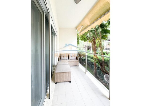 Gjiri Lalezit, shitet apartament 2+1+Ballkon Kati 2, 113 m² 240.000 € (Durres)