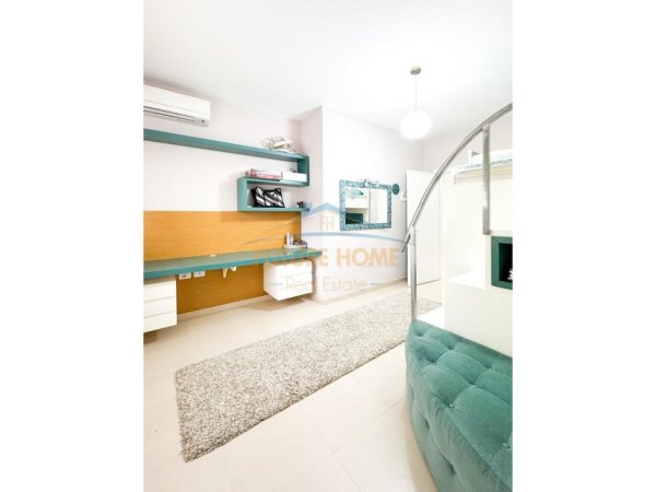 Gjiri Lalezit, shitet apartament 2+1+Ballkon Kati 2, 113 m² 240.000 € (Durres)
