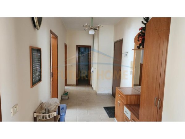 Rruga Kasem Durrësi, shitet apartament 2+1+Ballkon Kati 7, 124 m² 145.000 € (Durres)