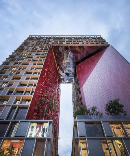 Tirane, shitet apartament 1+1+Ballkon Kati 7, 83 m² 