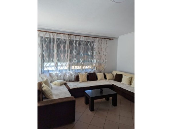 Tirane, jepet me qera apartament 1+1 Kati 2, 94 m² 700 € (Garda, Tiranë)