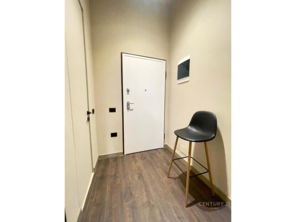 Tirane, jepet me qera apartament 2+1 Kati 1, 60 m² 850 € 
