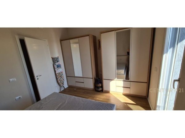 Tirane, jepet me qera apartament 1+1 Kati 7, 100 m² 750 € 