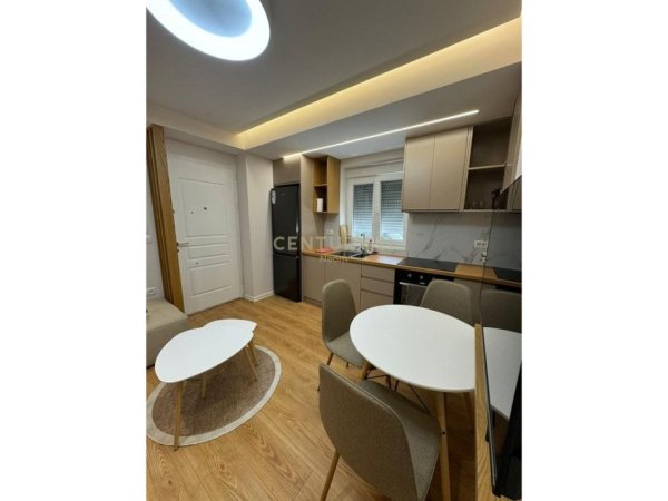 Tirane, jepet me qera apartament 1+1 Kati 1, 53 m² 600 € 