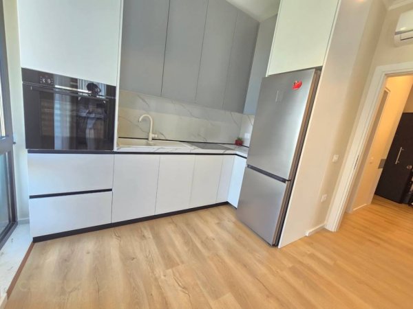 Tirane, jepet me qera apartament 1+1 Kati 4, 60 m² 450 € 