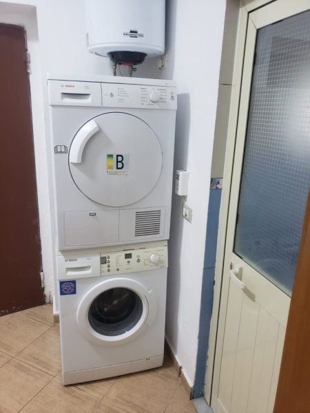 Tirane, jepet me qera apartament 1+1 Kati 1, 50 m² 350 € (Rruga Ali Visha)