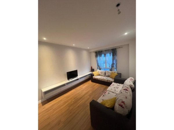 Tirane, shes apartament 2+1 , 90 m² 165.000 € (Kompleksi Magnet, 21 Dhjetori)