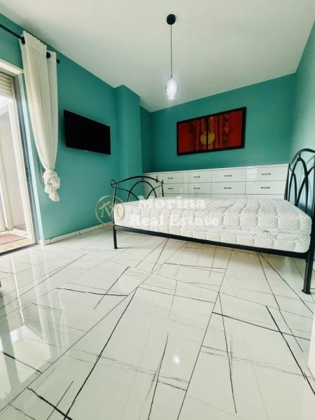 Tirane, jepet me qera apartament 2+1 Kati 4, 130 m² 1.000 € (Liqeni i Thate)