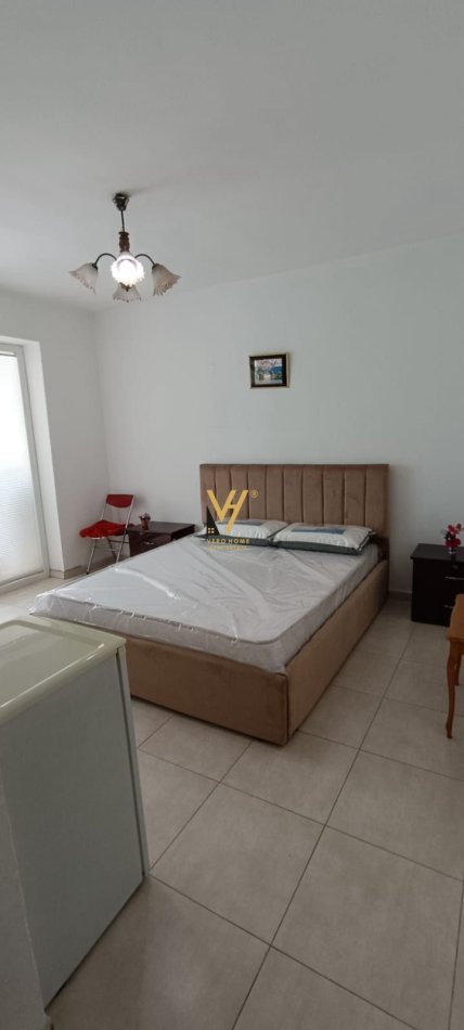 Tirane, jepet me qera apartament 2+1+Ballkon Kati 2, 70 m² 500 € (ALI DEMI)
