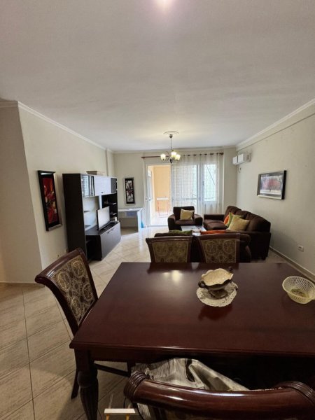 Tirane, shitet apartament 2+1+Aneks+Ballkon Kati 4, 104 m² 165.000 € (kodra e diellit)