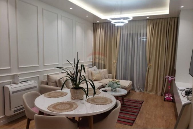Tirane, shitet apartament 2+1+Aneks+Ballkon Kati 3, 118 m² 230.000 € (Oasis Residence)