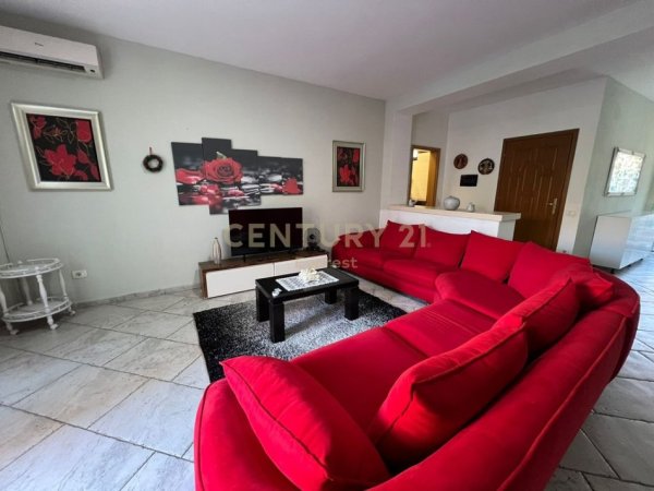 Tirane, jepet me qera apartament 2+1+Ballkon Kati 1, 600 € 