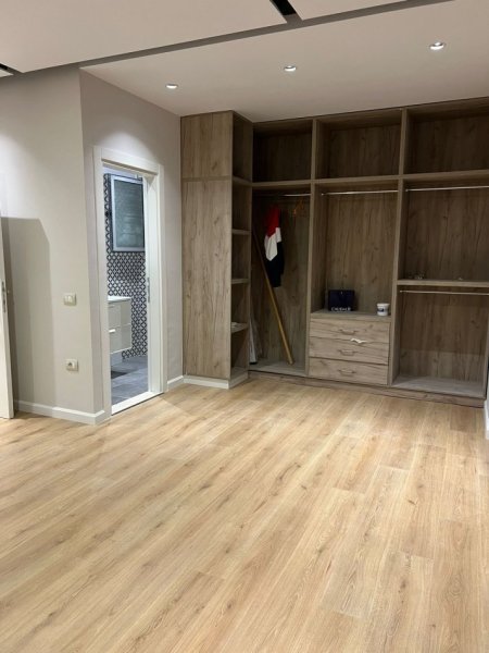Tirane, shitet apartament+verande | Penthouse 3+1 Kati 5, 165 m² 275.000 € 