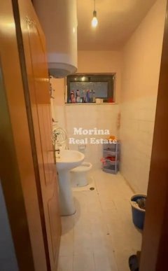 Tirane, jepet me qera apartament 2+1 Kati 2, 95 m² 500 € (Ali Demi)