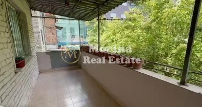 Tirane, jepet me qera apartament 2+1 Kati 2, 95 m² 500 € (Ali Demi)