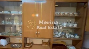 Tirane, jepet me qera apartament 2+1 Kati 2, 95 m² 500 € (Ali Demi)