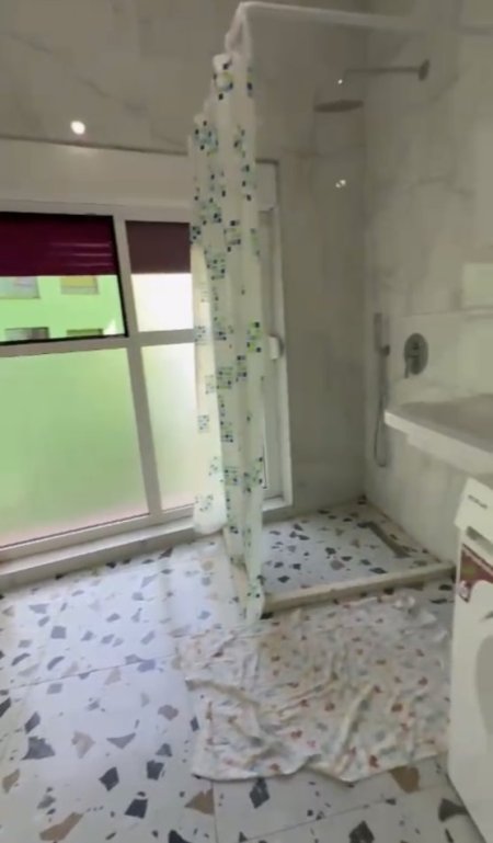 Tirane, jepet me qera garsonier Kati 1, 35 m² 350 € (Kompleksi Mangalem , Ali Dem)