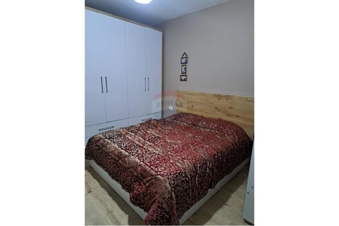 Tirane, shitet apartament 1+1+Ballkon Kati 5, 58 m² 95.000 € (Materniteti i Ri)