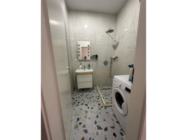 Shitet, Apartament 2+1, Kompleksi Mangalem, Tiranë.