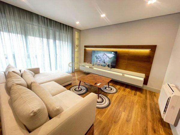 Tirane, jepet me qera apartament 2+1+Ballkon Kati 2, 115 m² 1.200 € 