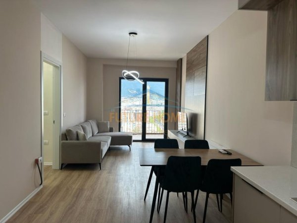 Shitje, Apartament 1+1,Garden Building, Rruga e Kavajes, Tirane !