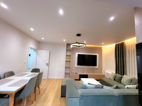 Tirane, shitet apartament 1+1 , 78 m² 175.000 € (Ministria e Jashtme)