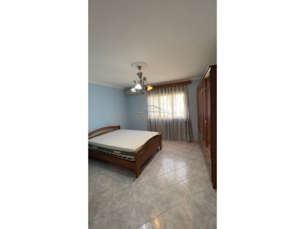 Shqiperi, jepet me qera apartament 2+1 Kati 5, 81 m² 450 € (Rrugen Ferit Xhajko)