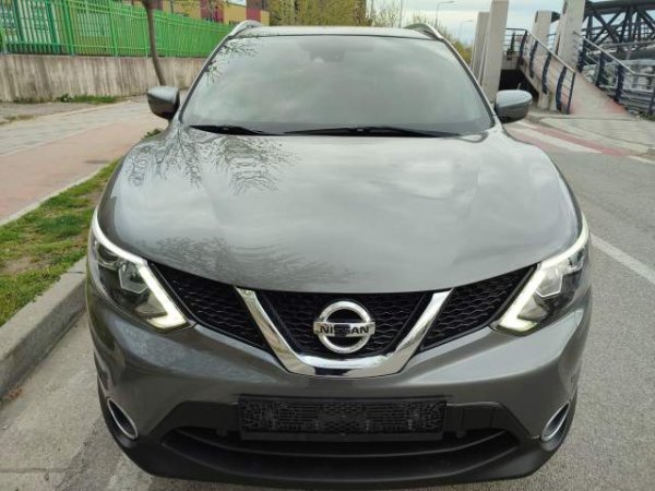 Nissan Qashqai viti 2015 panoramik, full option, automat, 1.6 TDI, navi, 13000 €