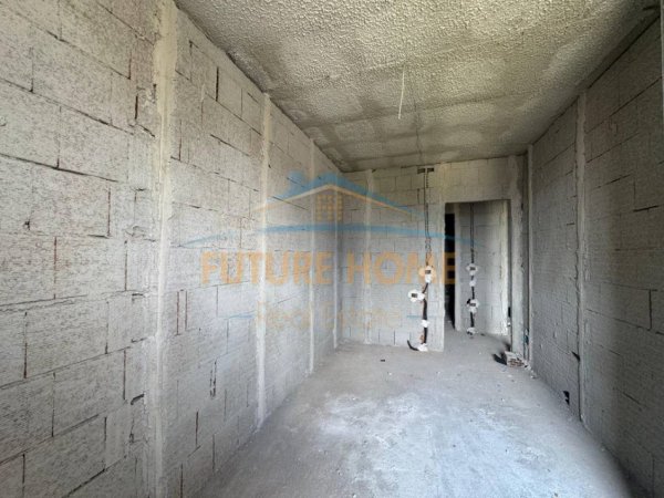 Tirane, shes apartament 2+1 Kati 3, 91 m² 90.000 € (Univers City)