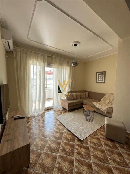 Tirane, jepet me qera apartament 2+1+Ballkon Kati 7, 110 m² 470 € (ASTIR)
