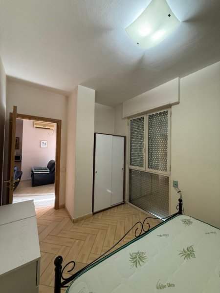 Tirane, jepet me qera apartament 2+1 Kati 5, 75 m² 500 € (Spitali Gjerman Rruga e Kavajes)