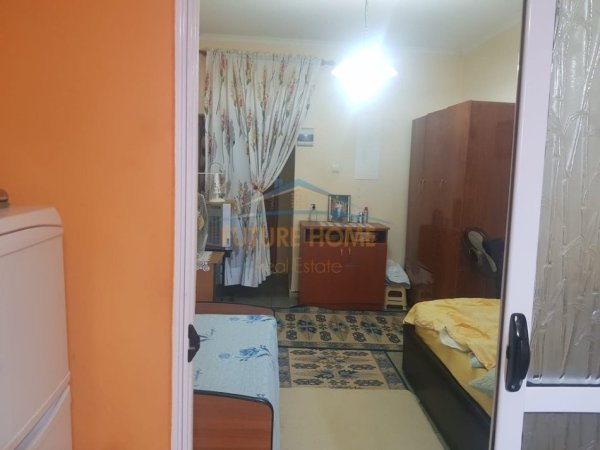 Shitet, Apartament 4+1+2, Gjimnazi Petro Nini Luarasi, Tirane.