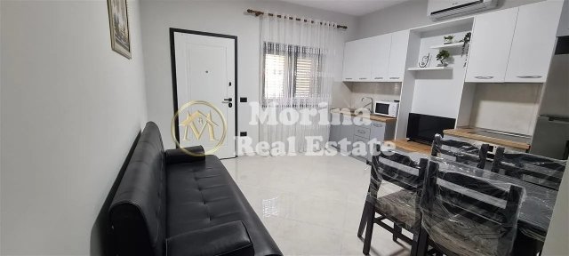 Tirane, jepet me qera shtepi 1+1 Kati 1, 60 m² 320 € (Qytet Studenti)