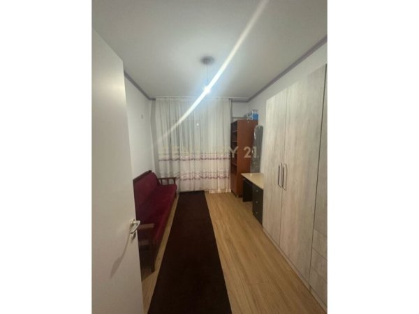Tirane, jepet me qera apartament 2+1+Ballkon Kati 2, 100 m² 480 € (Njesia Bashkiake nr 12)
