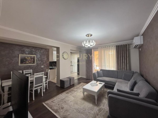 Tirane, jepet me qera apartament 2+1 Kati 4, 130 m² 1.000 € (Rruga e Barrikadave)