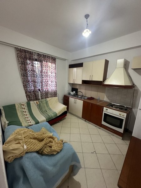 Tirane, jepet me qera shtepi 1+1 Kati 1, 55 m² 250 € (Rruga Jordan Misja , Bar Alesio)