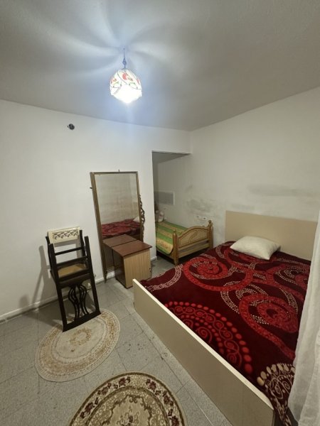 Tirane, jepet me qera shtepi 1+1 Kati 1, 55 m² 250 € (Rruga Jordan Misja , Bar Alesio)